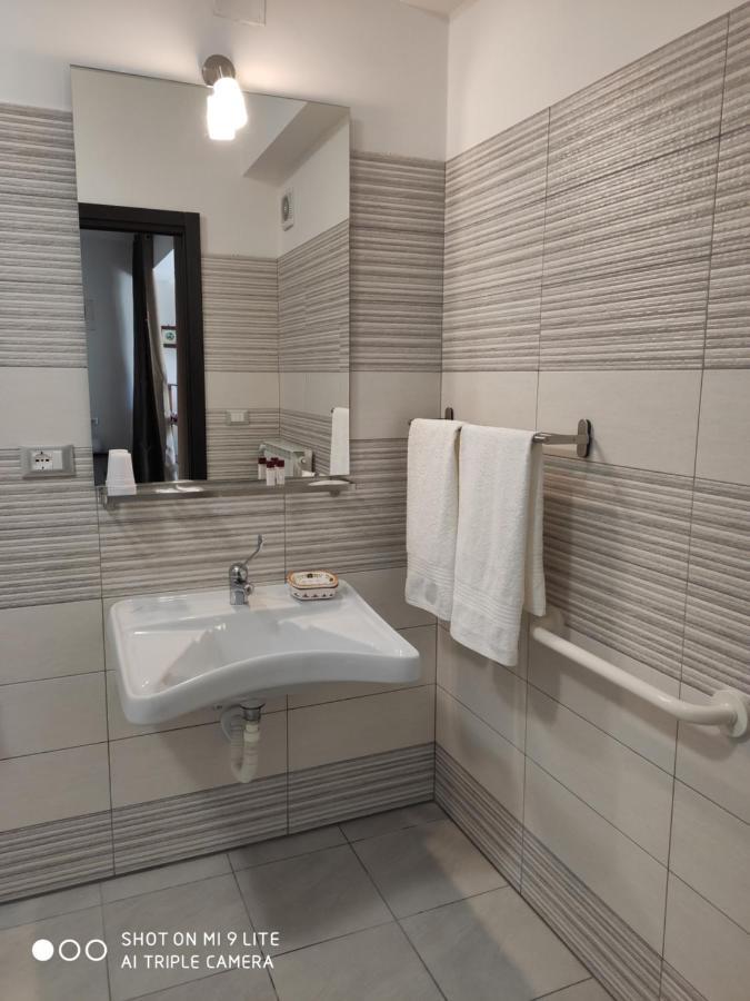 Il Labirinto Bed and Breakfast Sulmona Exteriör bild